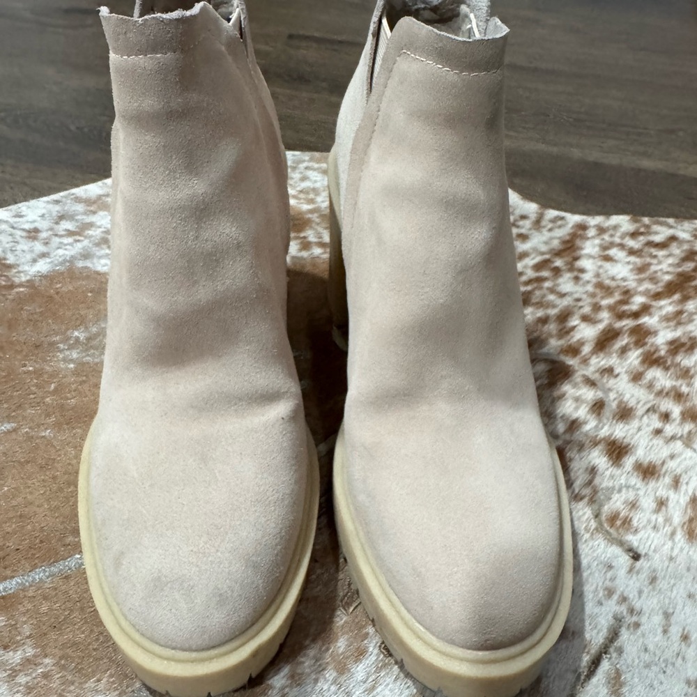 Dolce Vita Suede Ankle Booties in Taupe - Picture 4 of 5